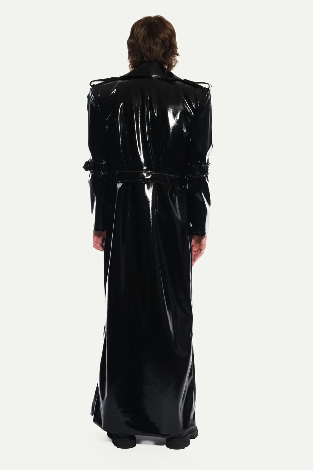Jeanne Friot Debbie Long Coat manteau vinyl noir ceinture