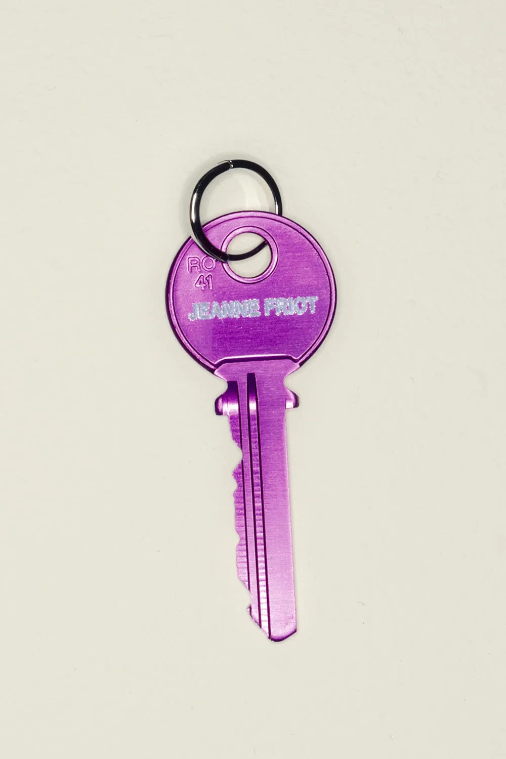 Jeanne Friot Key boucle d'oreille violet laiton