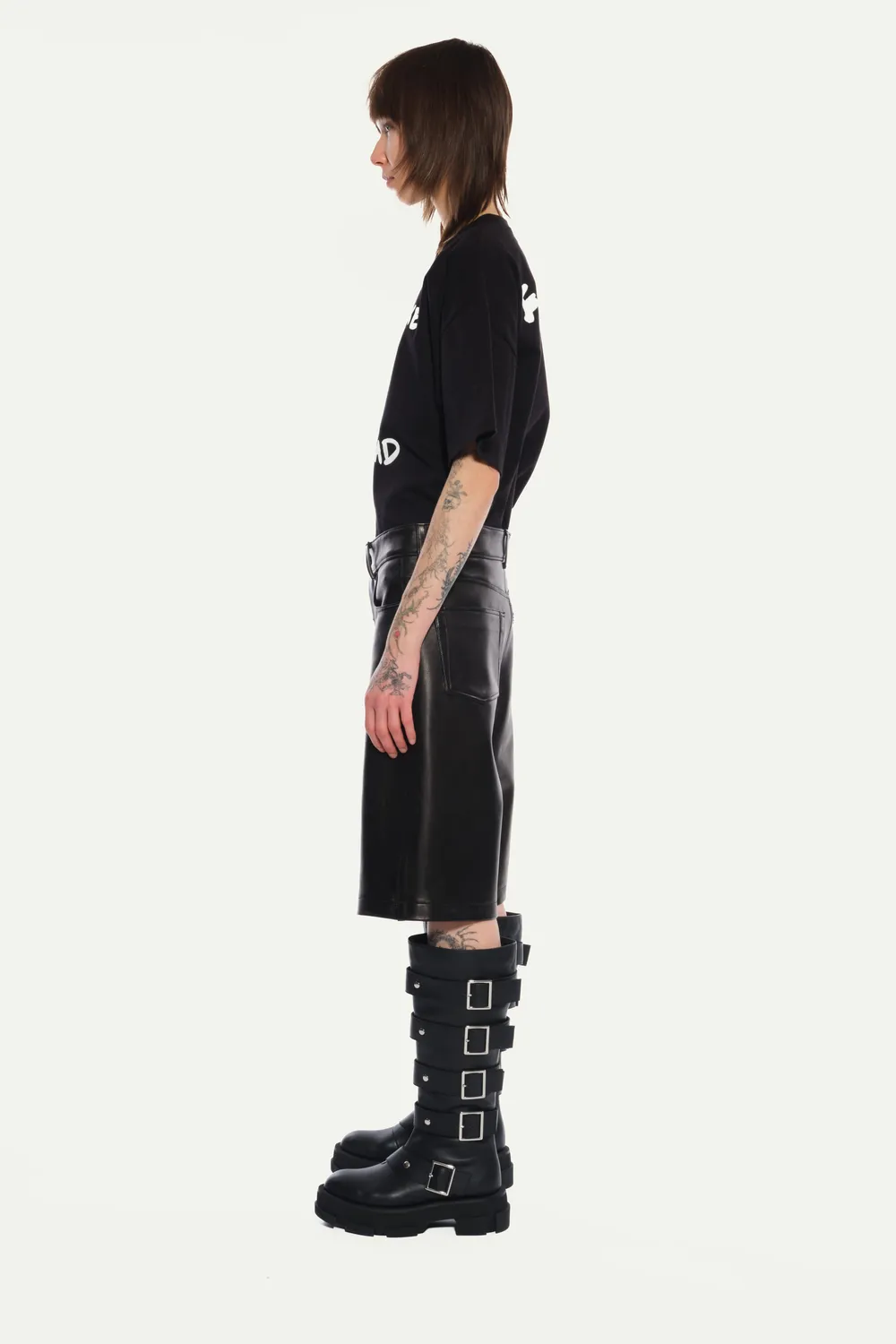 JEANNE FRIOT Leather Bermuda short cuir noir