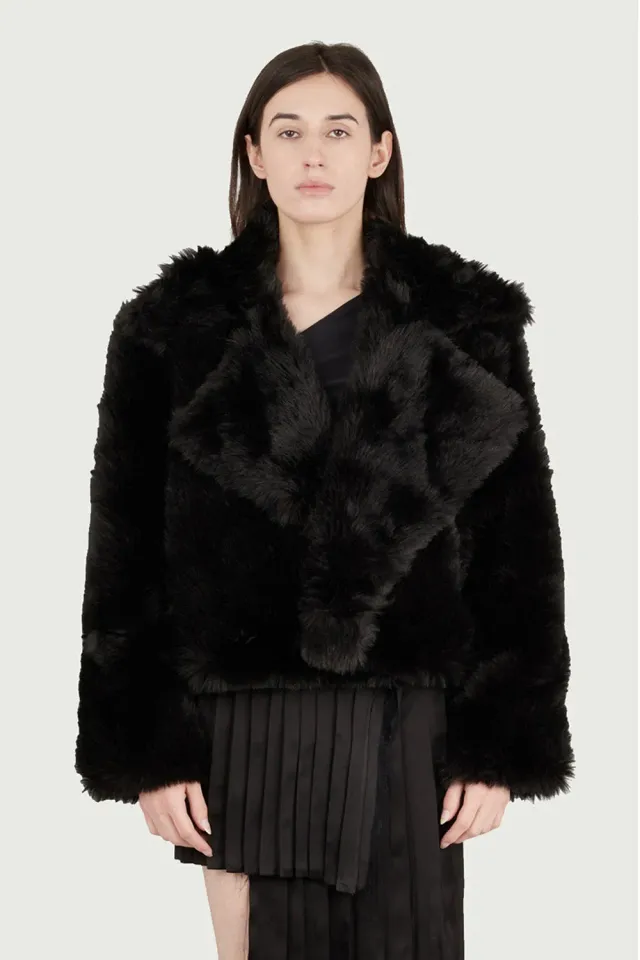 Jeanne Friot manteau fausse fourrure noire courte