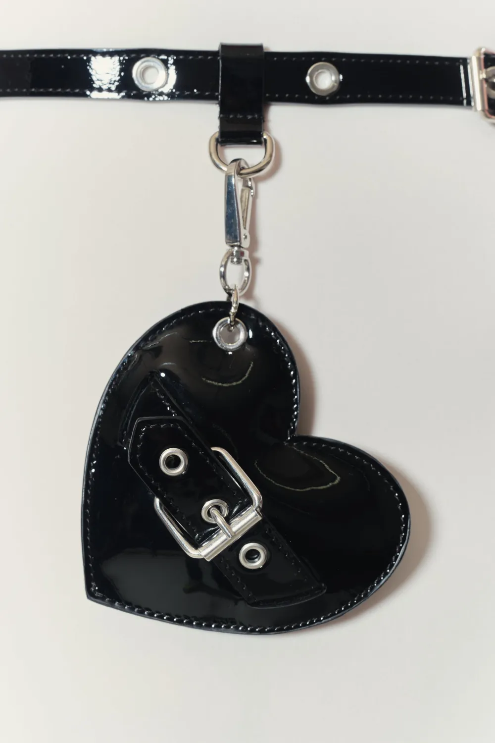 Jeanne Friot Belt Heart Charm ceinture cuir noir