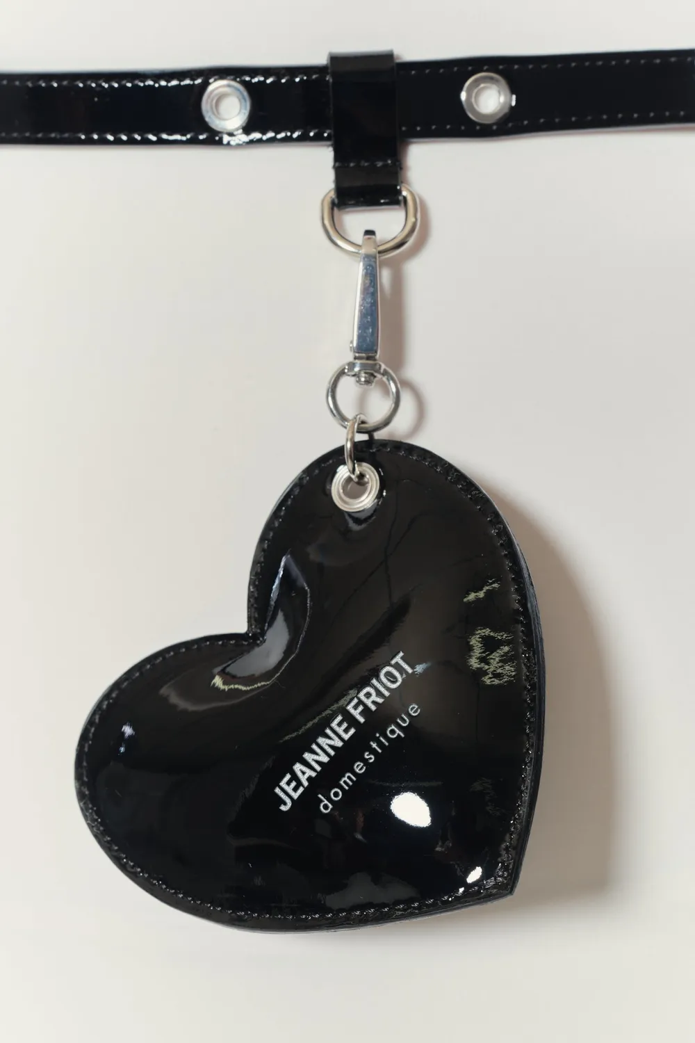 Jeanne Friot Belt Heart Charm ceinture cuir noir