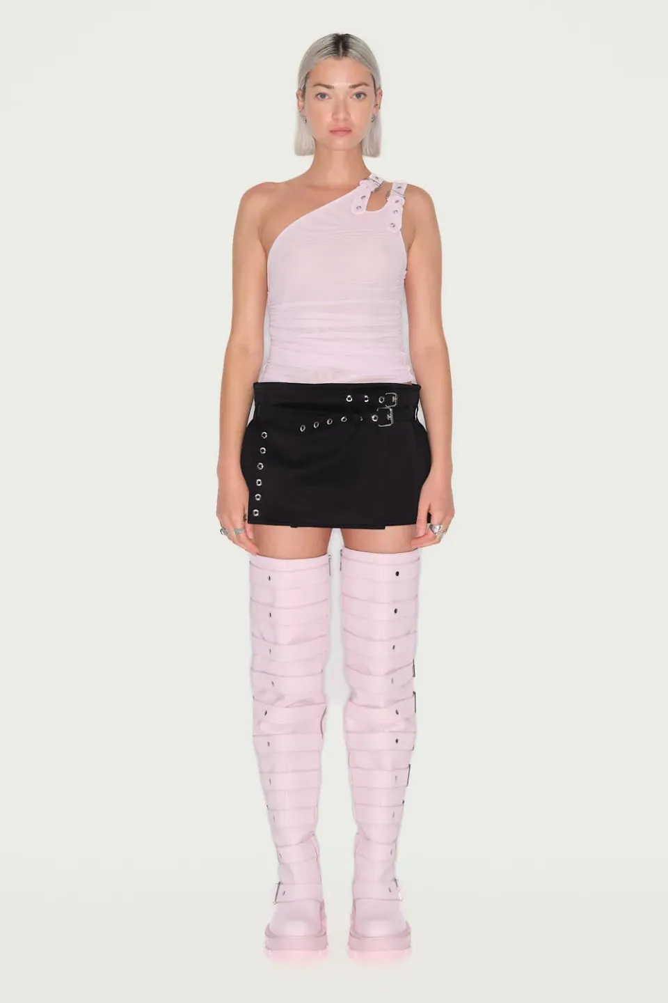 Jeanne Friot Eloi Mini Kilt jupe noire satin œillets