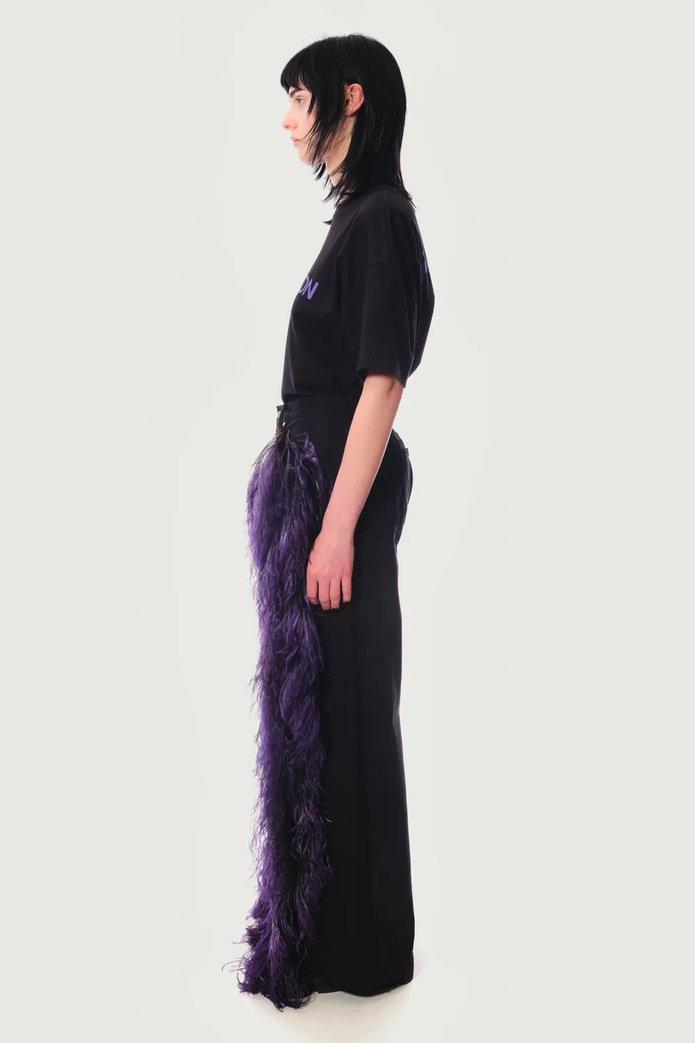 JEANNE FRIOT Awake Peacock Pants jean large noir plumes violet